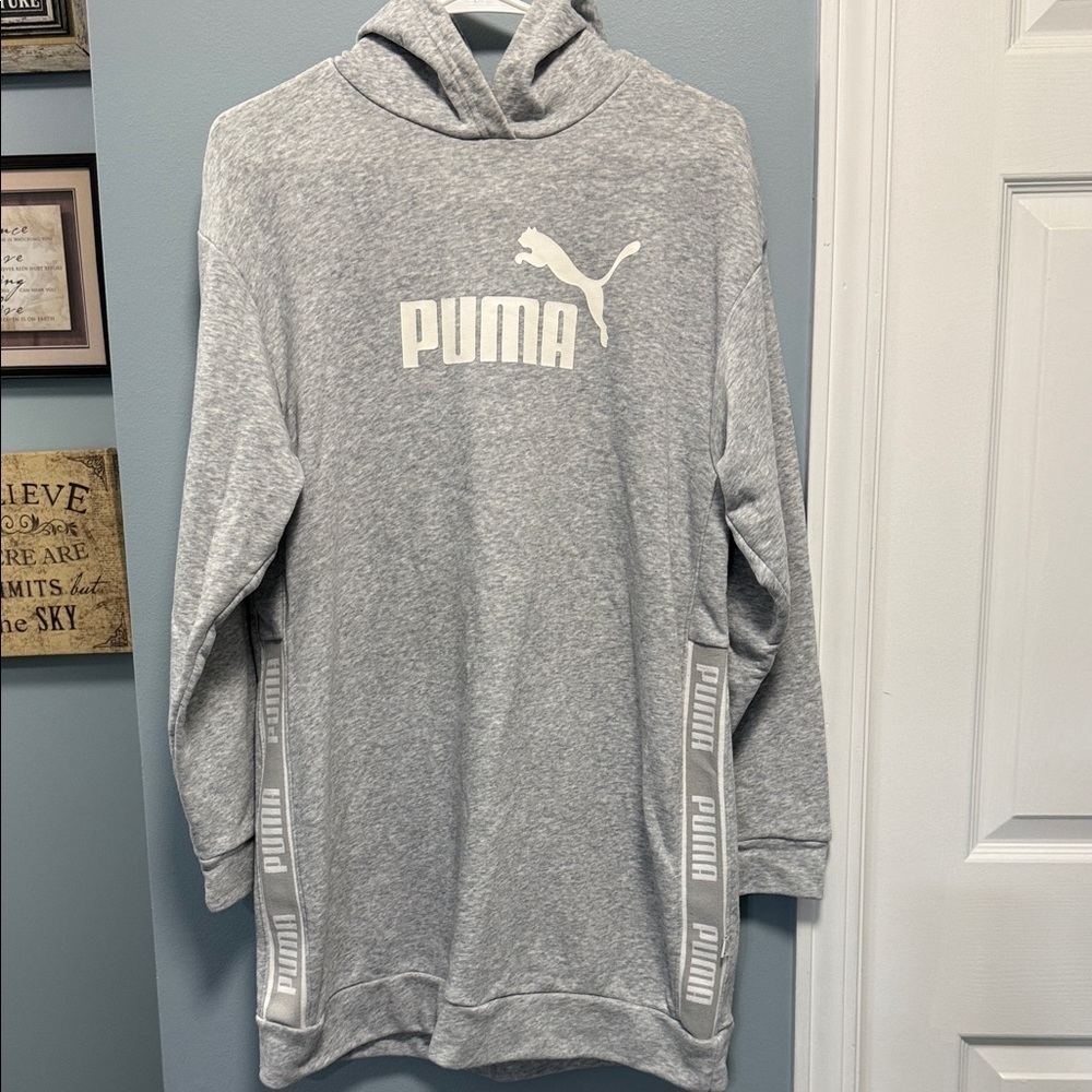 PUMA women's Light Gray Logo Hoodie